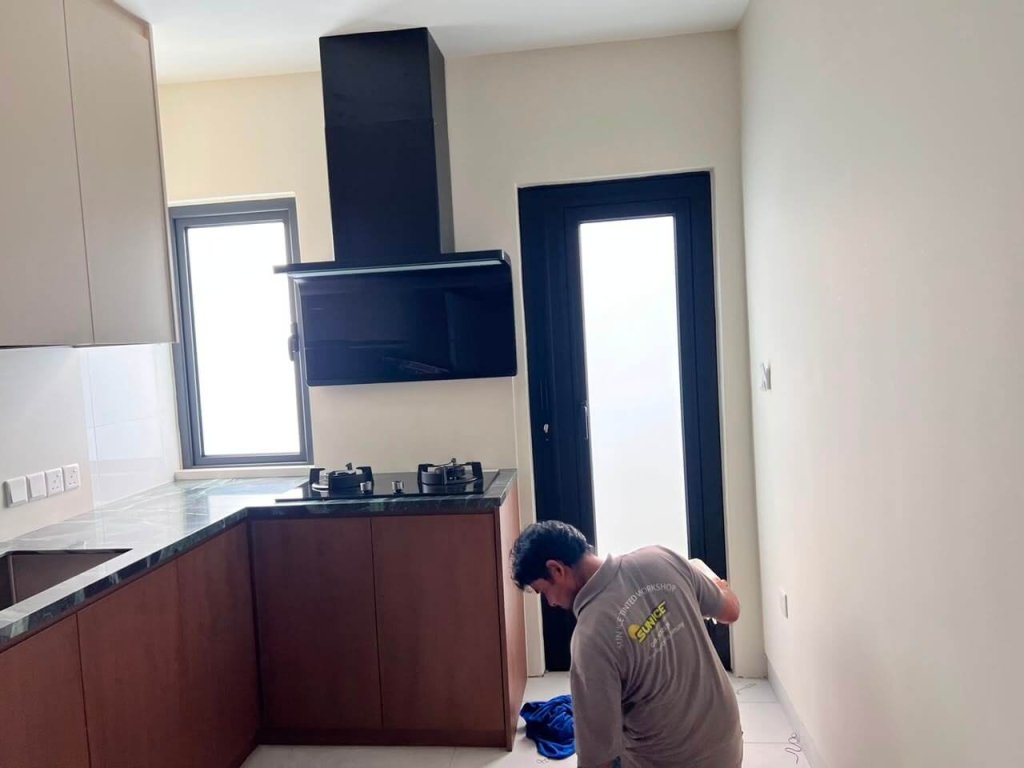 GREAT EXPERT FROSTED KITCHEN SAUJANA RAWANG